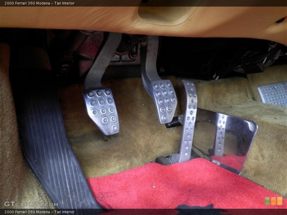 Tan Interior Controls for the 2000 Ferrari 360 Modena #71656054