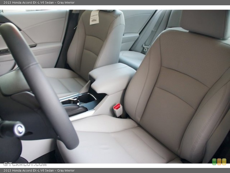 Gray Interior Photo for the 2013 Honda Accord EX-L V6 Sedan #71692972