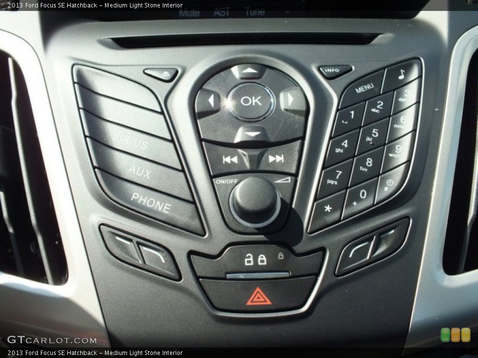 Medium Light Stone Interior Controls for the 2013 Ford Focus SE Hatchback #71697112