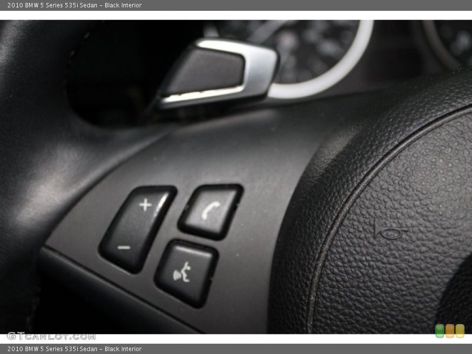 Black Interior Controls for the 2010 BMW 5 Series 535i Sedan #71702930