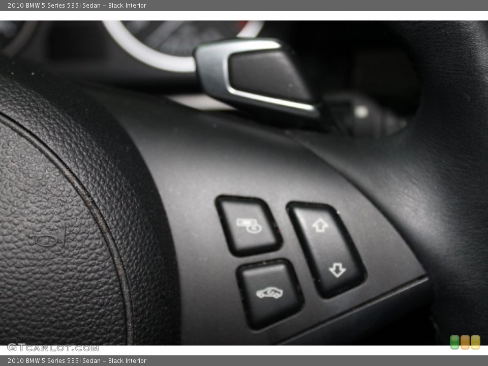 Black Interior Controls for the 2010 BMW 5 Series 535i Sedan #71702938