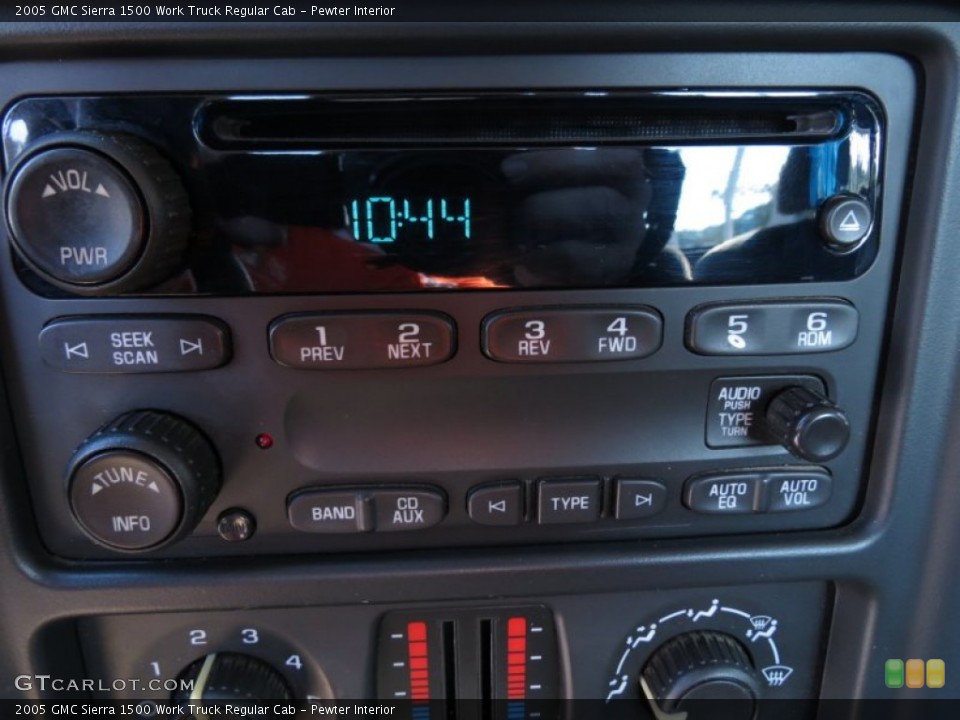 Pewter Interior Controls for the 2005 GMC Sierra 1500 Work Truck Regular Cab #71708081