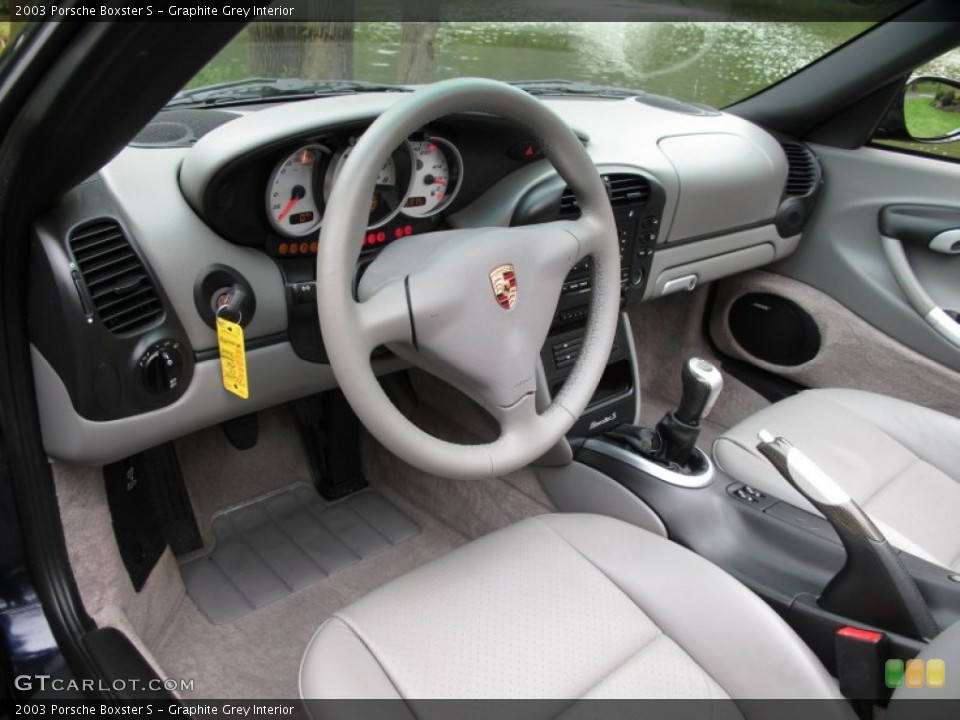 Graphite Grey Interior Photo for the 2003 Porsche Boxster S #71719312