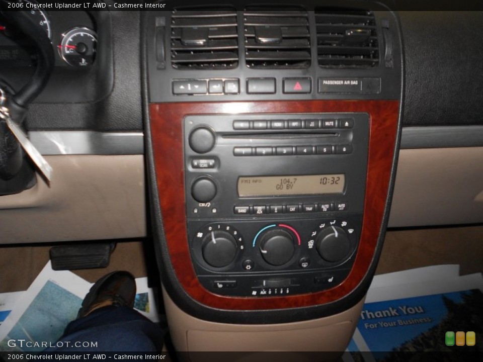 Cashmere Interior Controls for the 2006 Chevrolet Uplander LT AWD #71741918
