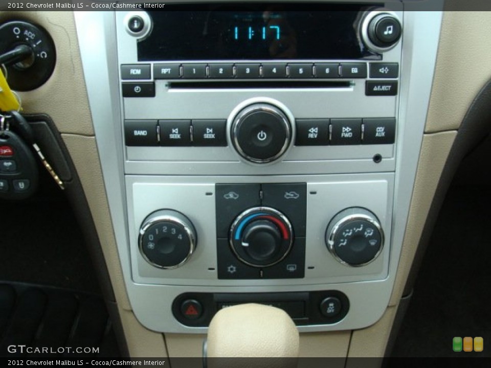 Cocoa/Cashmere Interior Controls for the 2012 Chevrolet Malibu LS #71762588