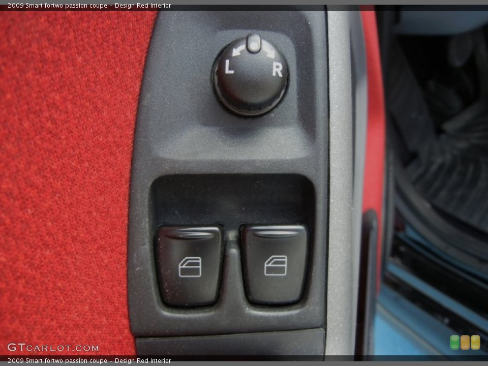 Design Red Interior Controls for the 2009 Smart fortwo passion coupe #71764860