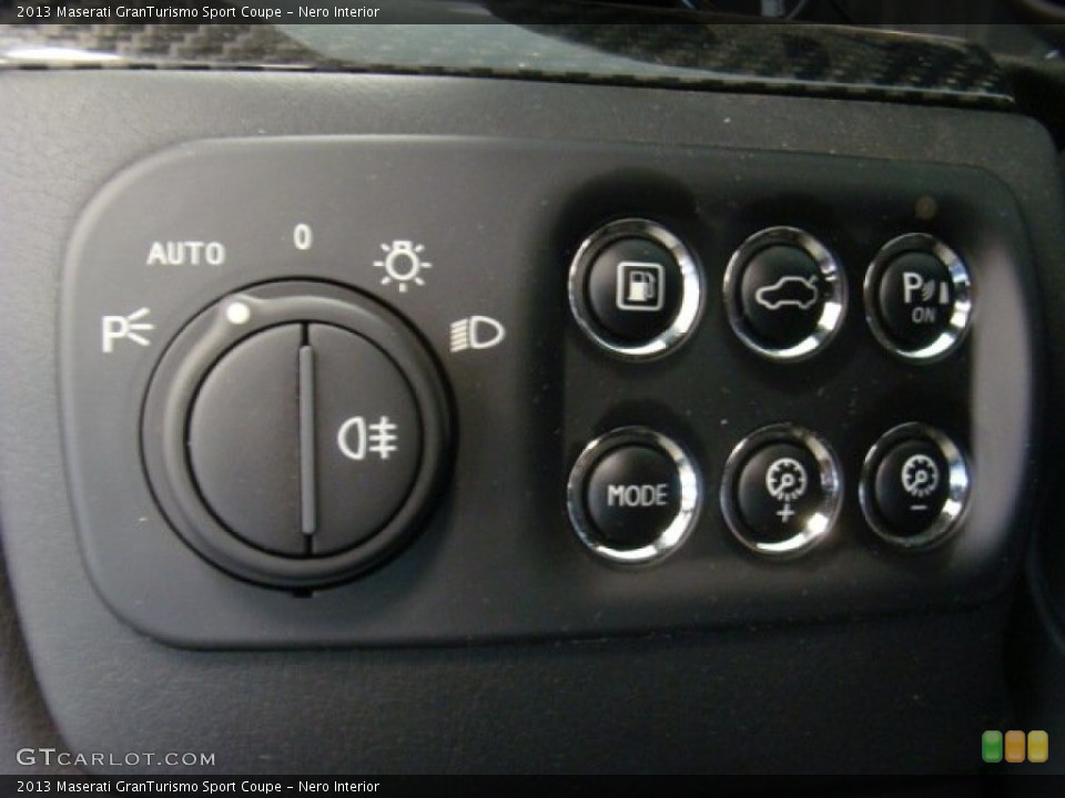 Nero Interior Controls for the 2013 Maserati GranTurismo Sport Coupe #71796151