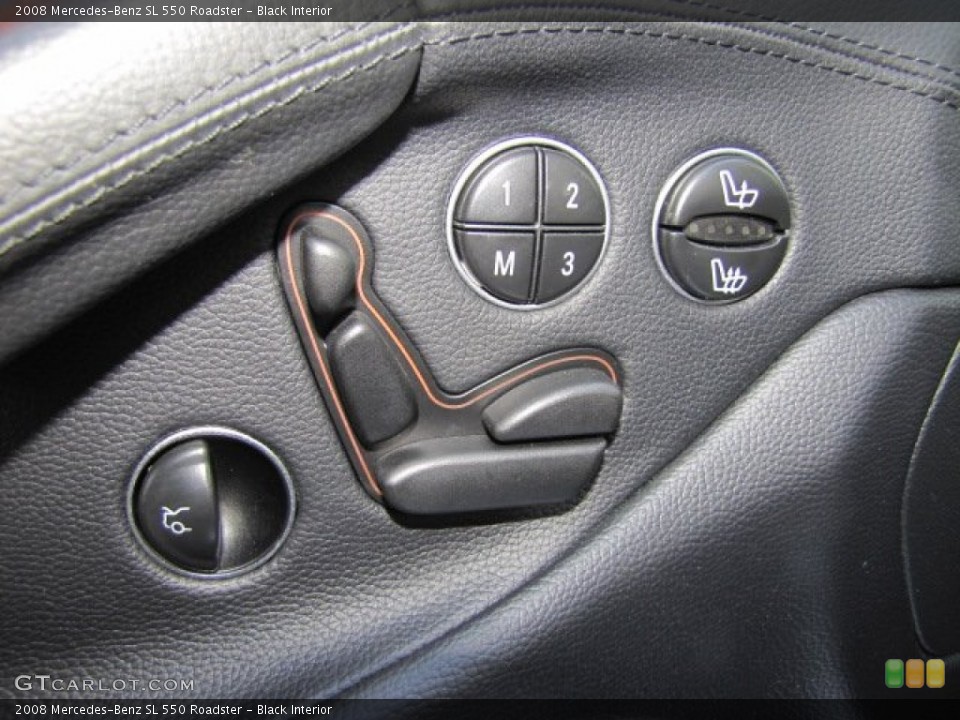 Black Interior Controls for the 2008 Mercedes-Benz SL 550 Roadster #71826266
