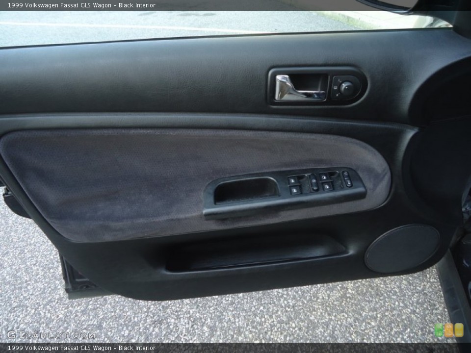 Black Interior Door Panel for the 1999 Volkswagen Passat GLS Wagon #71835671