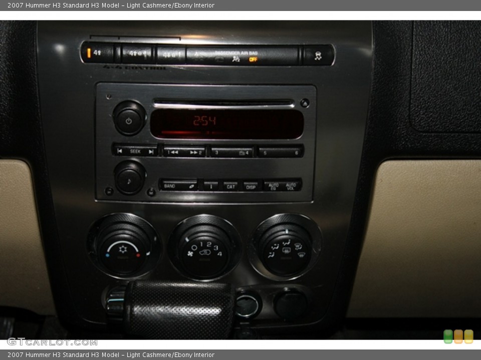 Light Cashmere/Ebony Interior Controls for the 2007 Hummer H3  #71840127