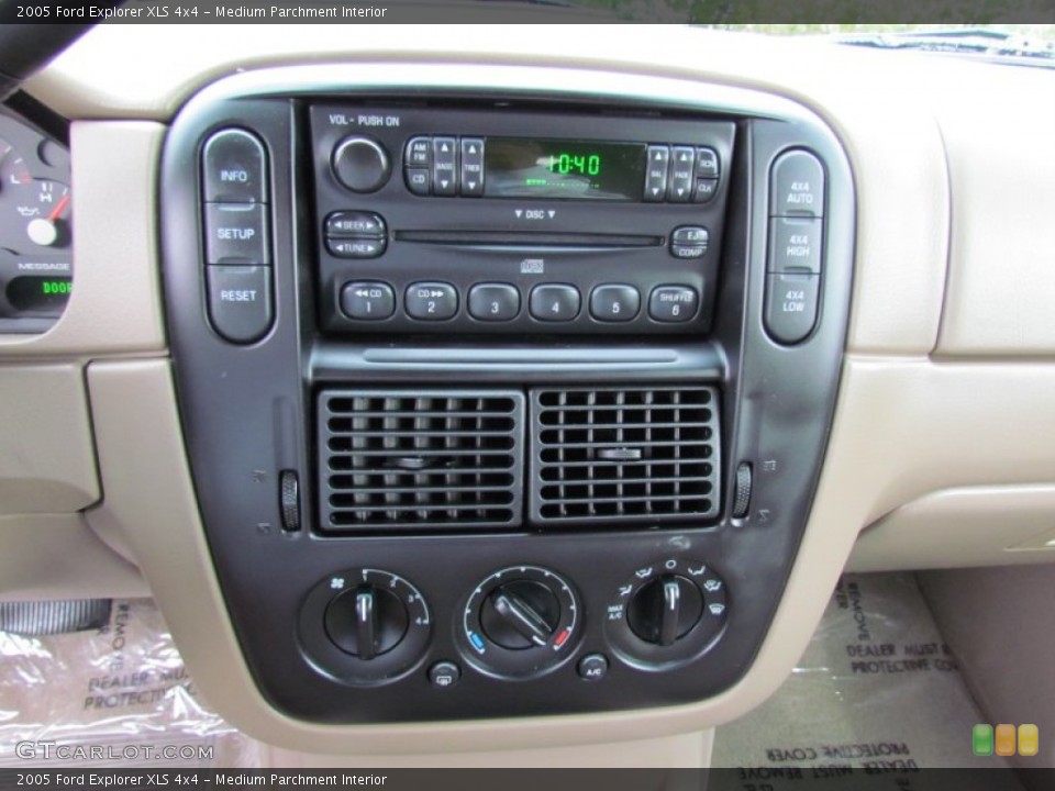 Medium Parchment Interior Controls for the 2005 Ford Explorer XLS 4x4 #71861778