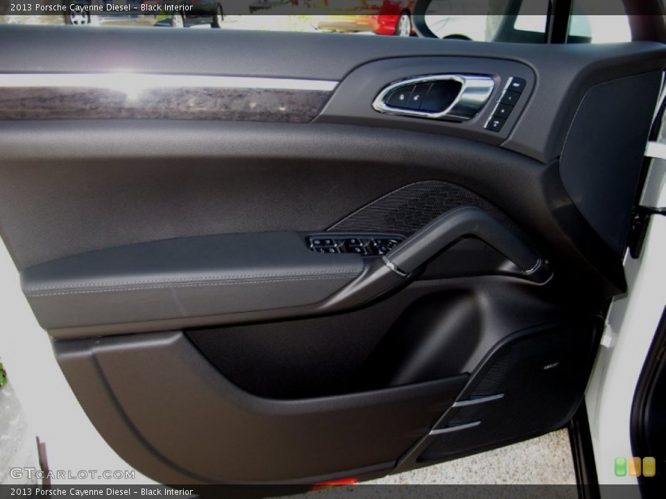 Black Interior Door Panel for the 2013 Porsche Cayenne Diesel #71896732