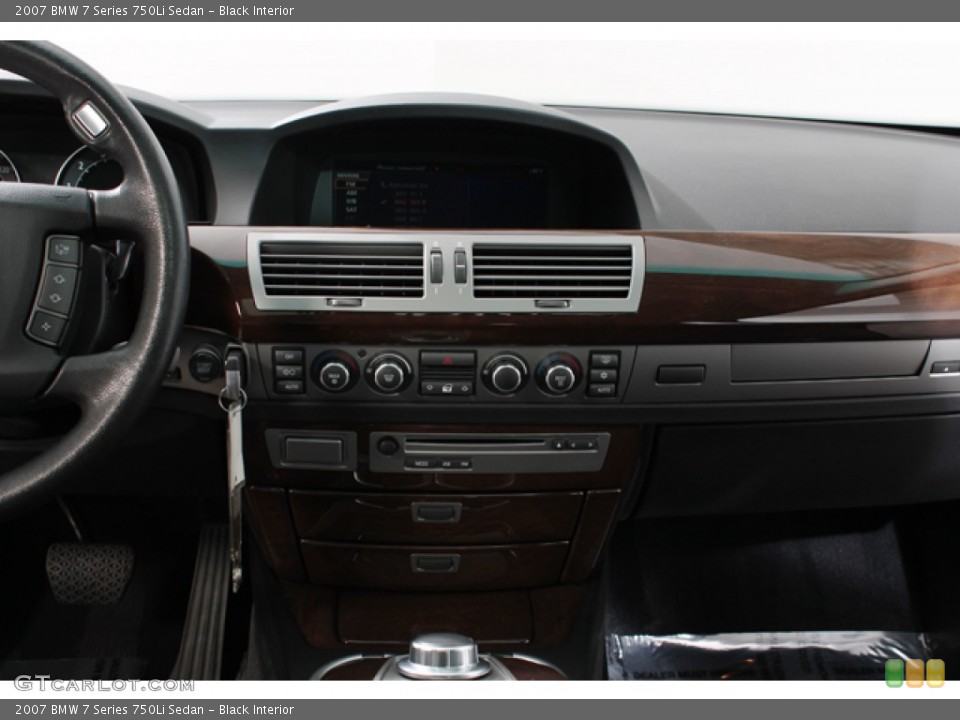Black Interior Controls for the 2007 BMW 7 Series 750Li Sedan #71931993