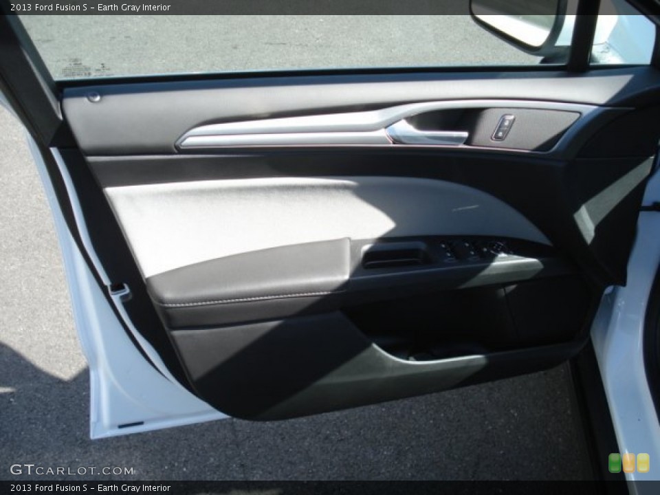Earth Gray Interior Door Panel for the 2013 Ford Fusion S #71932179