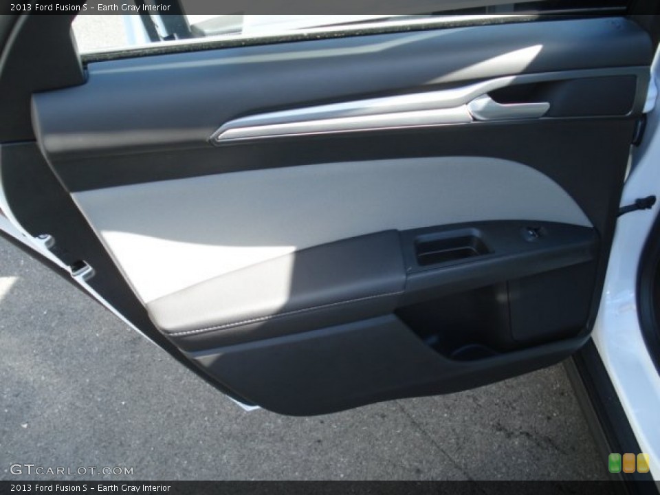 Earth Gray Interior Door Panel for the 2013 Ford Fusion S #71932227