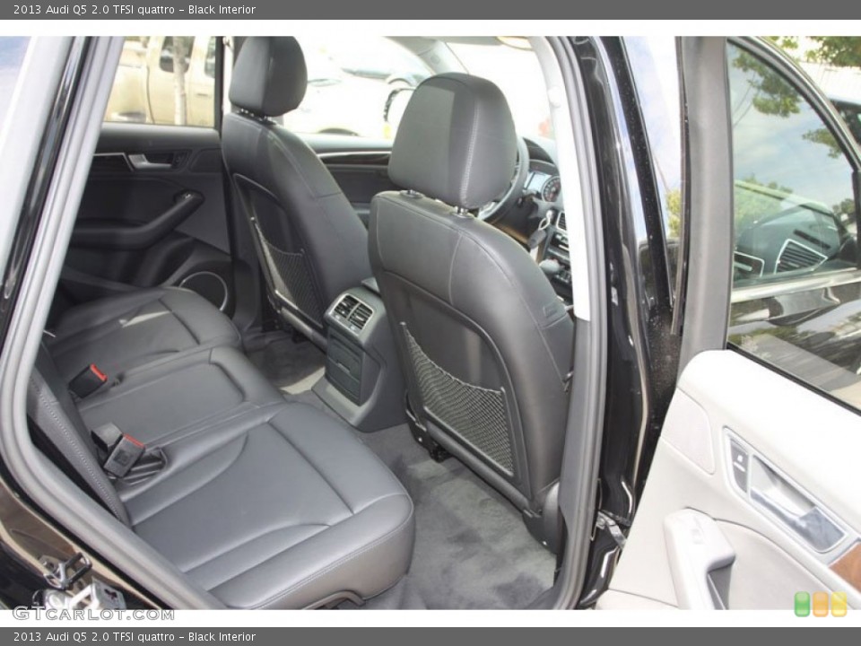 Black Interior Rear Seat for the 2013 Audi Q5 2.0 TFSI quattro #71952385