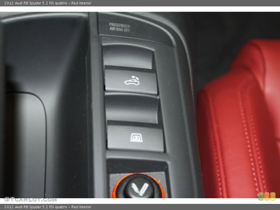 Red Interior Controls for the 2012 Audi R8 Spyder 5.2 FSI quattro #71954796