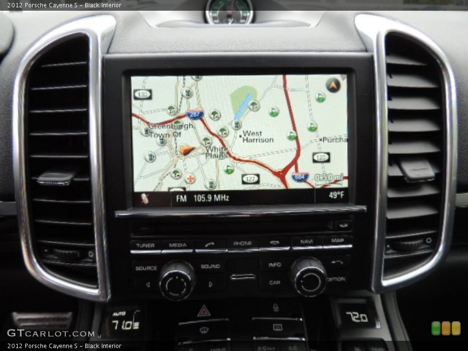 Black Interior Navigation for the 2012 Porsche Cayenne S #71960323