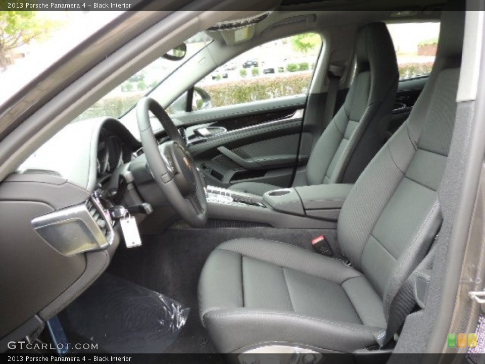 Black Interior Photo for the 2013 Porsche Panamera 4 #71961739