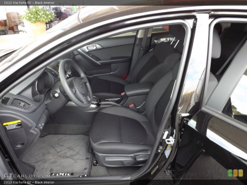 Black Interior Photo for the 2013 Kia Forte EX #71976508