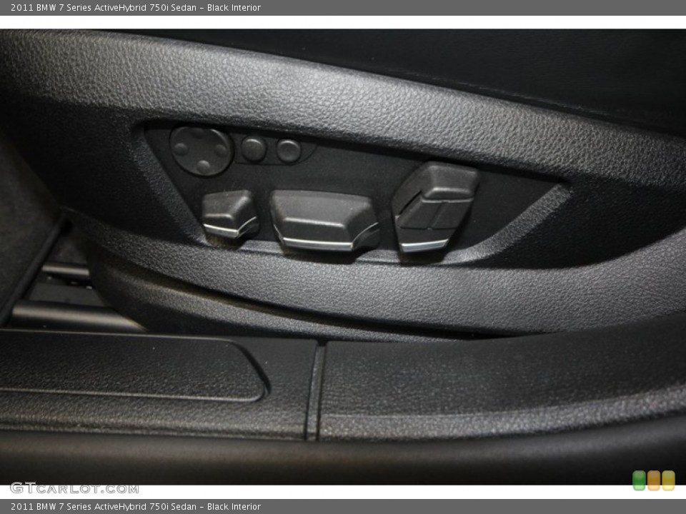 Black Interior Controls for the 2011 BMW 7 Series ActiveHybrid 750i Sedan #71976694