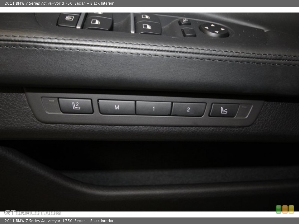 Black Interior Controls for the 2011 BMW 7 Series ActiveHybrid 750i Sedan #71976712