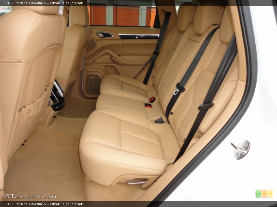 Luxor Beige Interior Photo for the 2013 Porsche Cayenne S #72022709