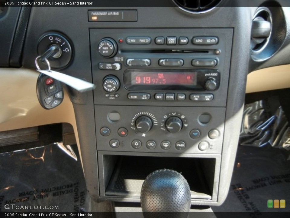Sand Interior Controls for the 2006 Pontiac Grand Prix GT Sedan #72026673
