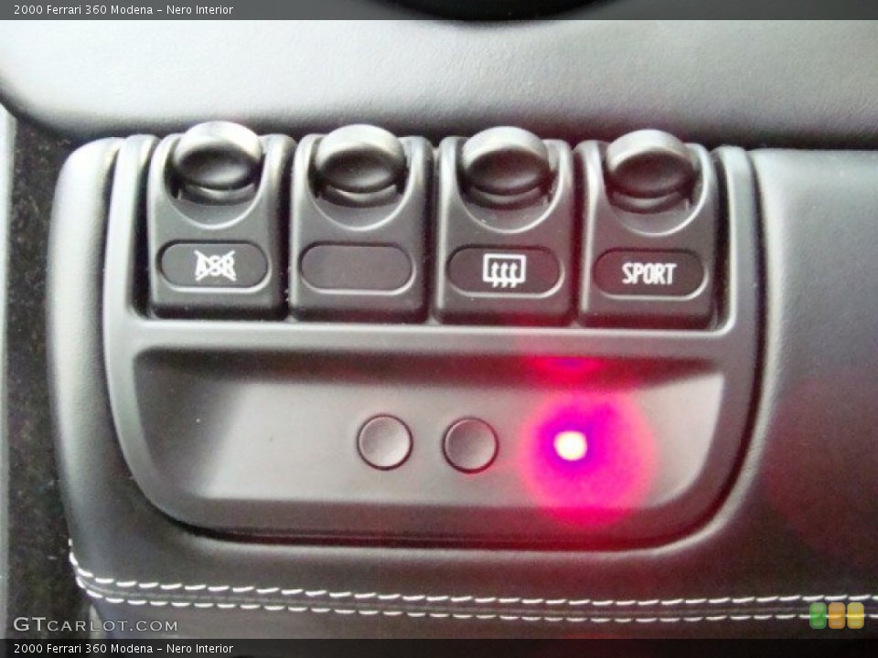 Nero Interior Controls for the 2000 Ferrari 360 Modena #72042415