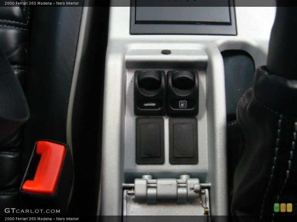 Nero Interior Controls for the 2000 Ferrari 360 Modena #72042553