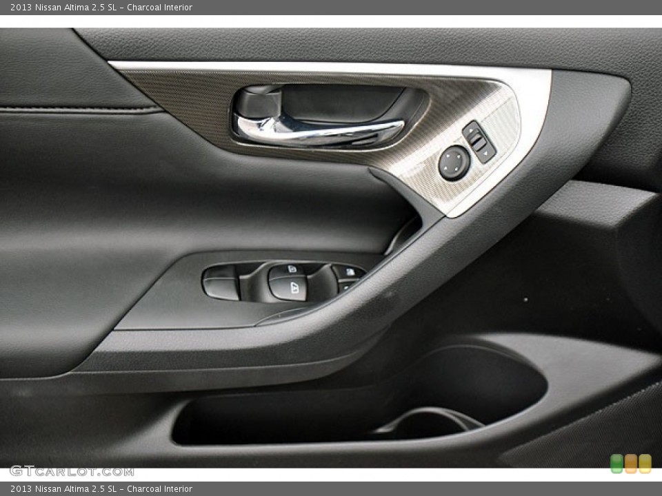 Charcoal Interior Controls for the 2013 Nissan Altima 2.5 SL #72043327