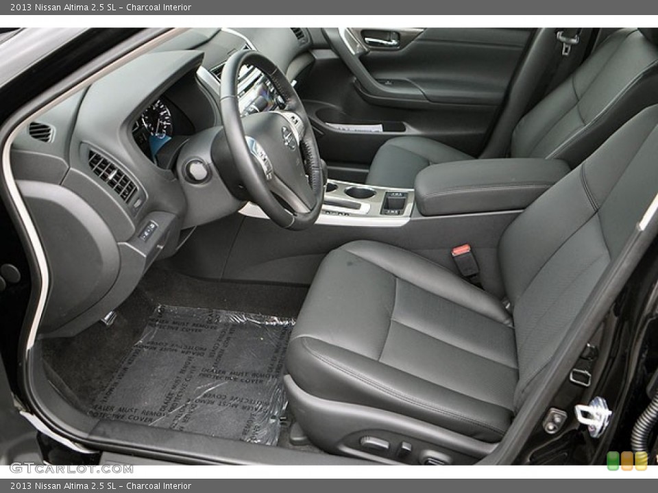 Charcoal Interior Photo for the 2013 Nissan Altima 2.5 SL #72043369