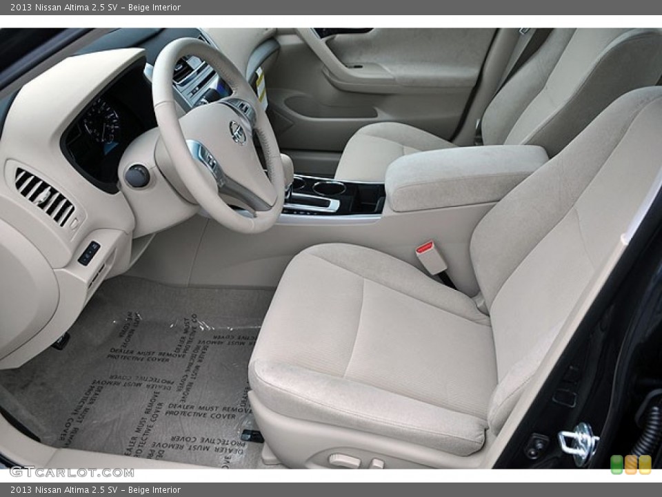 Beige Interior Photo for the 2013 Nissan Altima 2.5 SV #72043777