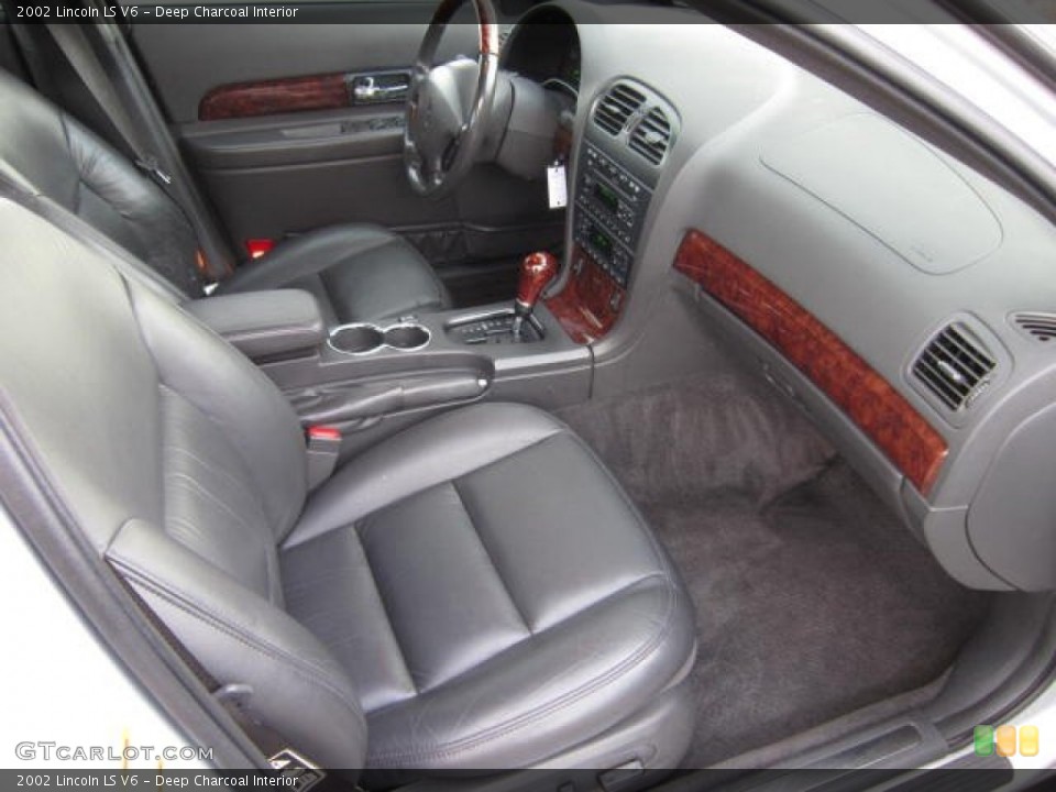 Deep Charcoal Interior Photo for the 2002 Lincoln LS V6 #72047866