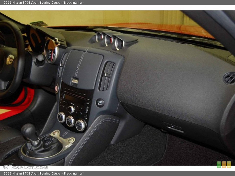 Black Interior Dashboard for the 2011 Nissan 370Z Sport Touring Coupe #72060580
