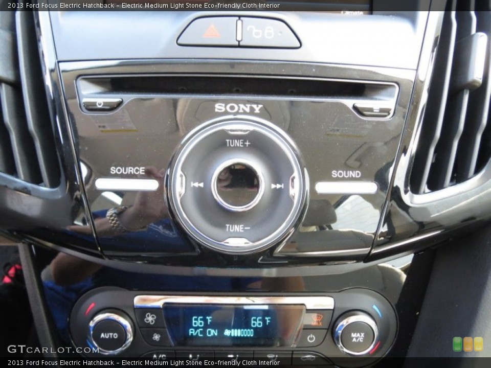 Electric Medium Light Stone Eco-friendly Cloth Interior Controls for the 2013 Ford Focus Electric Hatchback #72062548