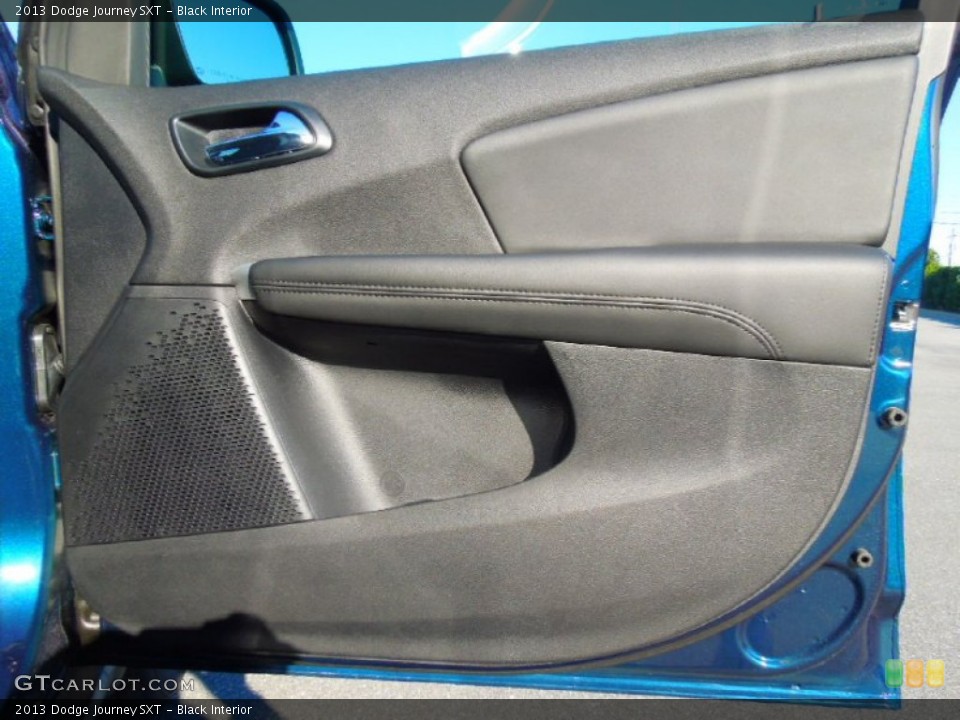 Black Interior Door Panel for the 2013 Dodge Journey SXT #72074116