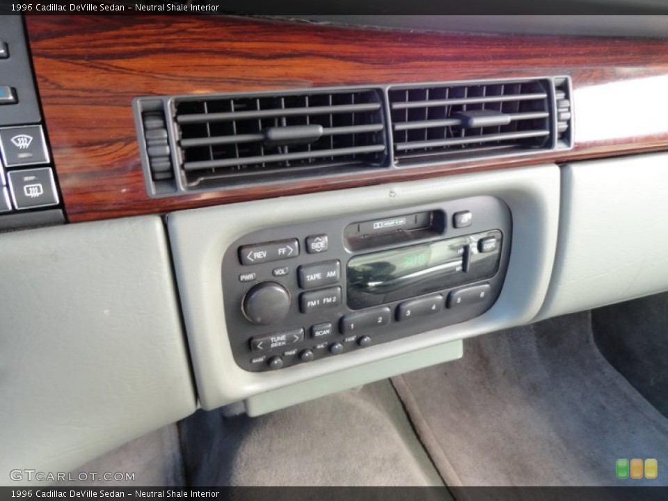 Neutral Shale Interior Controls for the 1996 Cadillac DeVille Sedan #72082630