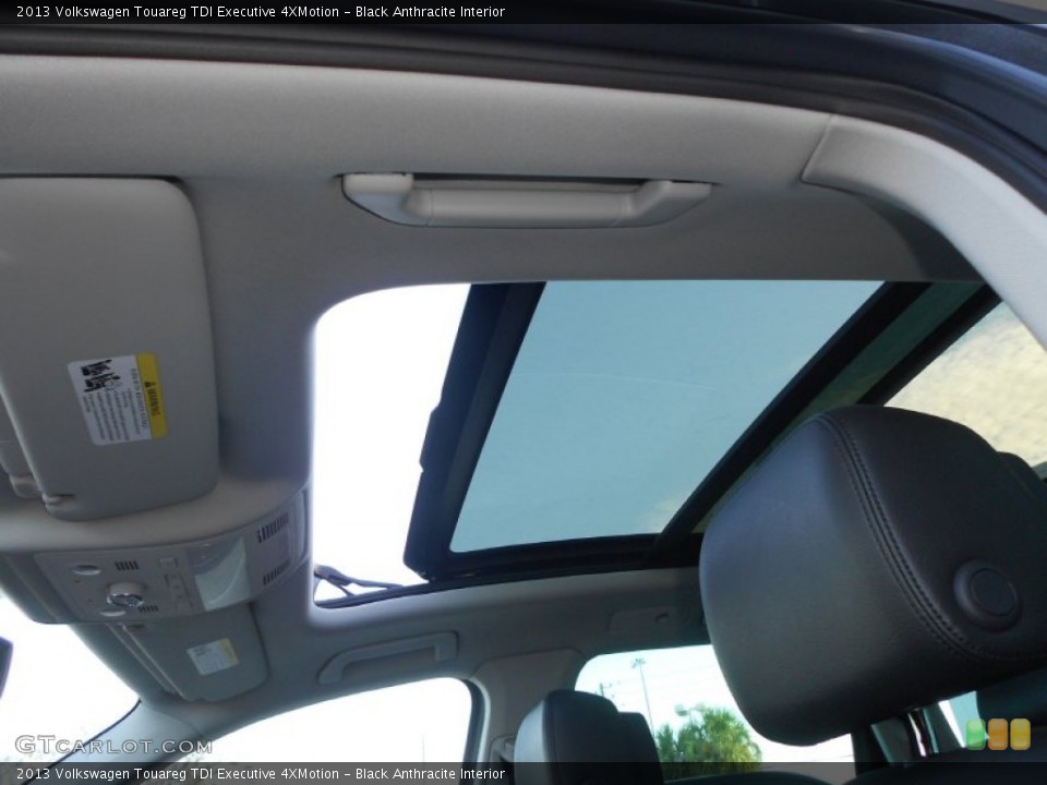 Black Anthracite Interior Sunroof for the 2013 Volkswagen Touareg TDI Executive 4XMotion #72092155