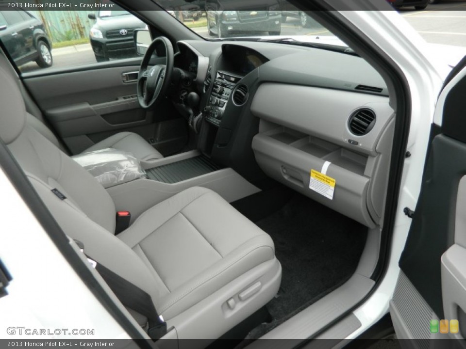 Gray Interior Photo for the 2013 Honda Pilot EX-L #72097042