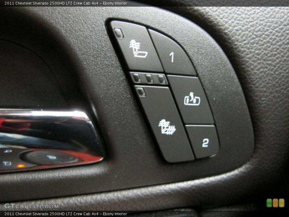 Ebony Interior Controls for the 2011 Chevrolet Silverado 2500HD LTZ Crew Cab 4x4 #72107667