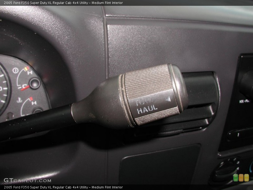 Medium Flint Interior Transmission for the 2005 Ford F350 Super Duty XL Regular Cab 4x4 Utility #72110367