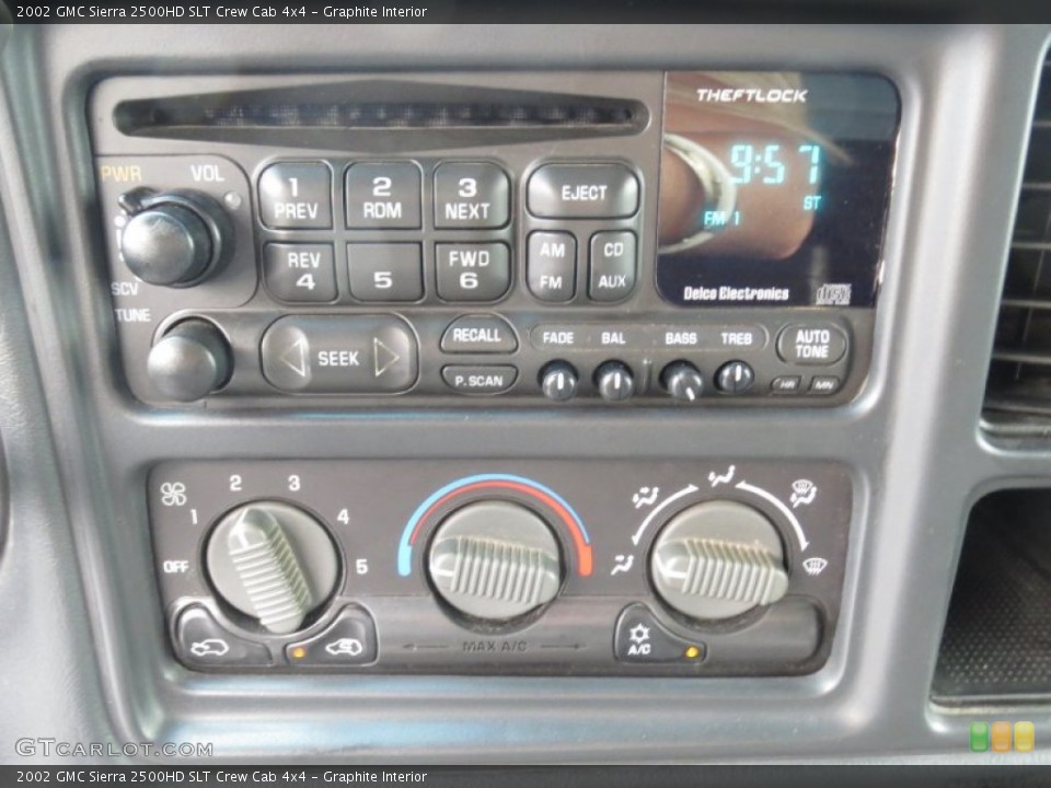 Graphite Interior Controls for the 2002 GMC Sierra 2500HD SLT Crew Cab 4x4 #72127014