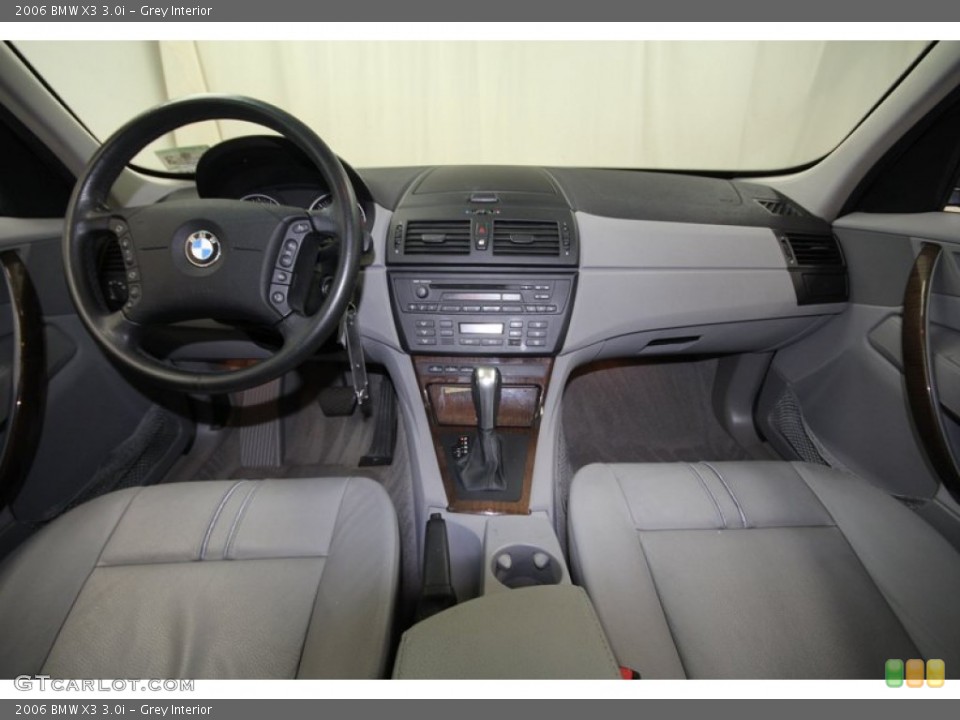 Grey Interior Dashboard for the 2006 BMW X3 3.0i #72134084