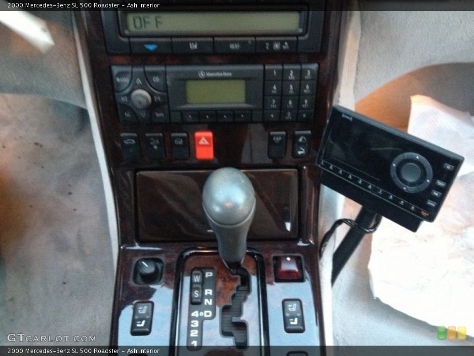 Ash Interior Controls for the 2000 Mercedes-Benz SL 500 Roadster #72155388