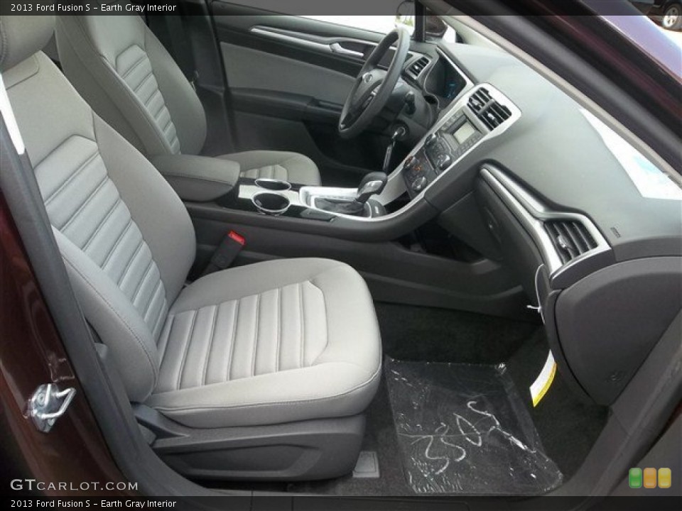 Earth Gray Interior Photo for the 2013 Ford Fusion S #72197025