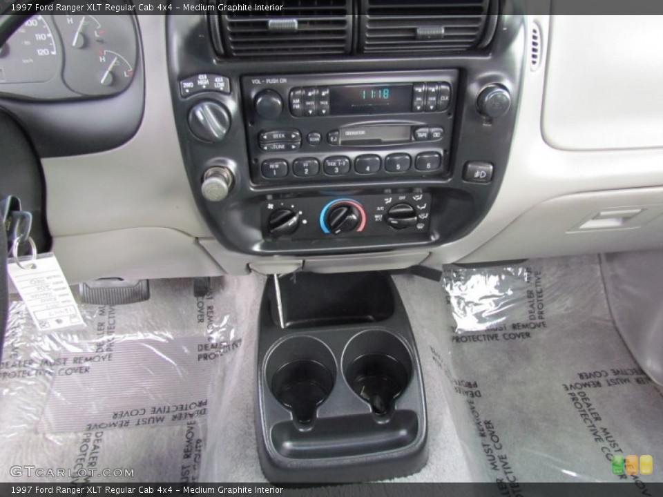 Medium Graphite Interior Controls for the 1997 Ford Ranger XLT Regular Cab 4x4 #72210545