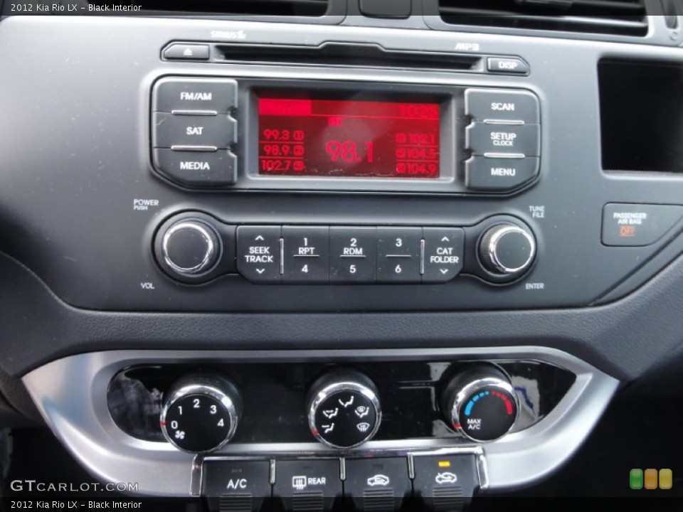 Black Interior Controls for the 2012 Kia Rio LX #72219030