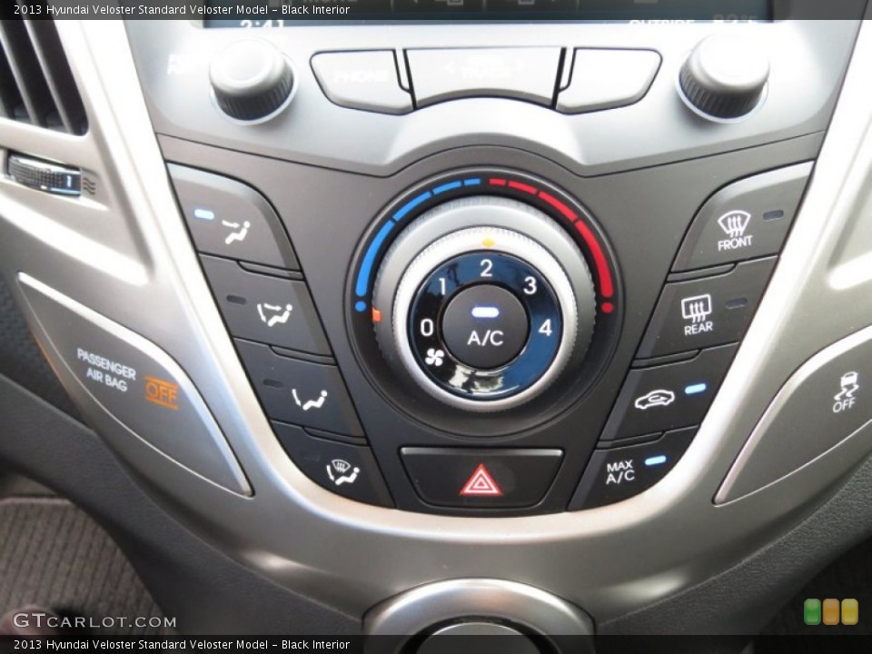 Black Interior Controls for the 2013 Hyundai Veloster  #72219194