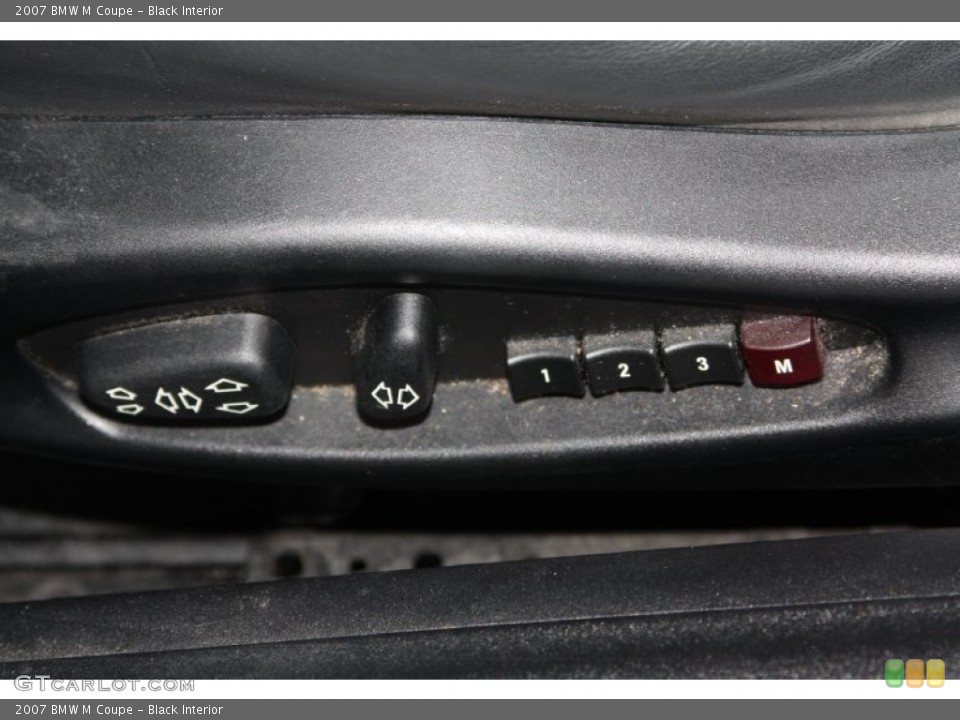 Black Interior Controls for the 2007 BMW M Coupe #72228611